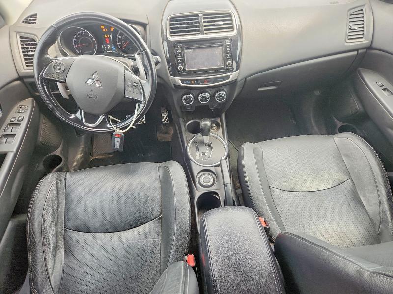 2016 Mitsubishi Outlander VIN JA4AR4AW5GZ054351 COPART salvage auction — NORMAL WEAR, In - Certificate Of Title, sold $1,500 on 2026-07-28 (photo 8)