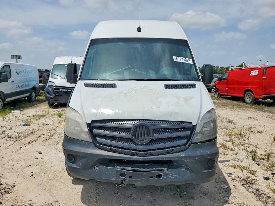2018 Mercedes-benz Sprinter VIN WD3PE7CD2JP607236 COPART salvage auction — ROLLOVER, Tx - Certificate Of Title, sold $2,000 on 2026-08-03 (photo 5)