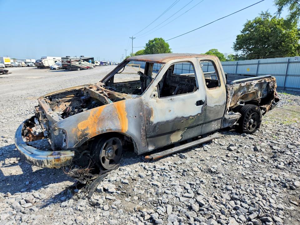 2001 Ford F-150 lightning VIN 1FTRX07L31KA20266 COPART salvage auction — BURN, TN - NON-REPAIRABLE CERTIFICATE, sold $225 on 2026-07-27 (photo 1)