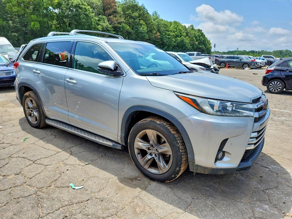 2018 Toyota VIN 5TDYZRFH0JS239539 COPART salvage auction — REAR END, Ga - Cert Of Title-Salvage, sold $5,800 on 2026-07-28 (photo 4)