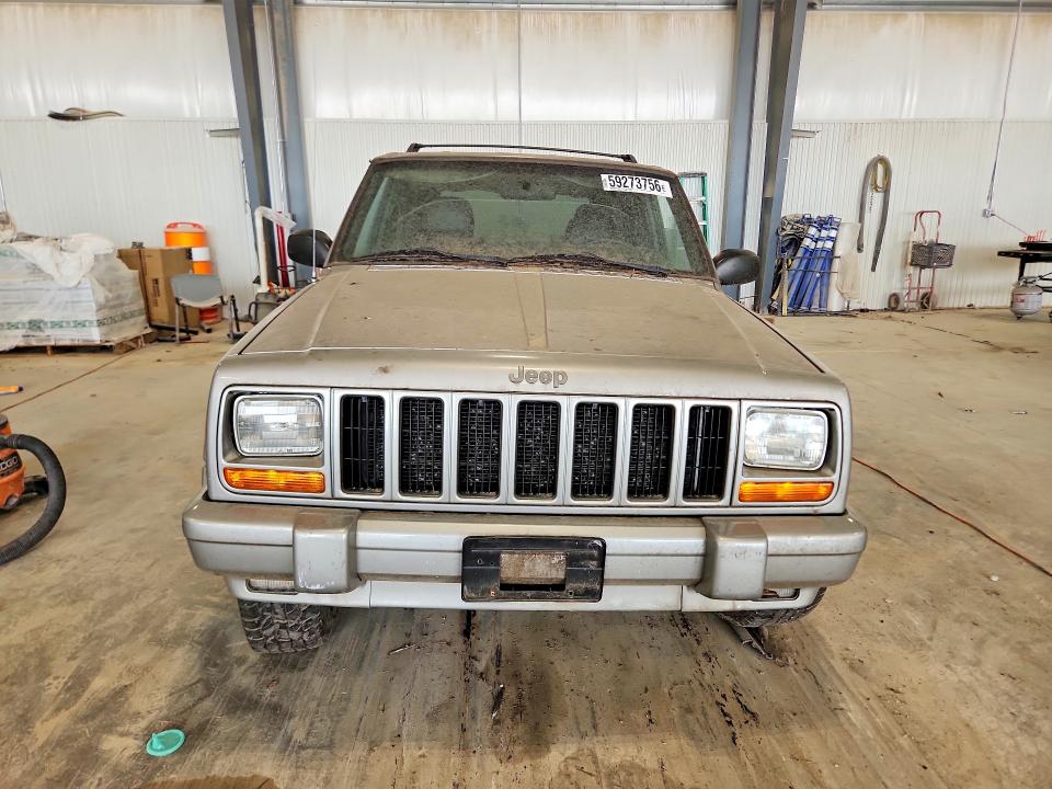 2001 Jeep Cherokee VIN 1J4FF58S11L540544 COPART salvage auction — MINOR DENT/SCRATCHES, NE - CERTIFICATE OF TITLE, sold $450 on 2026-08-18 (photo 5)