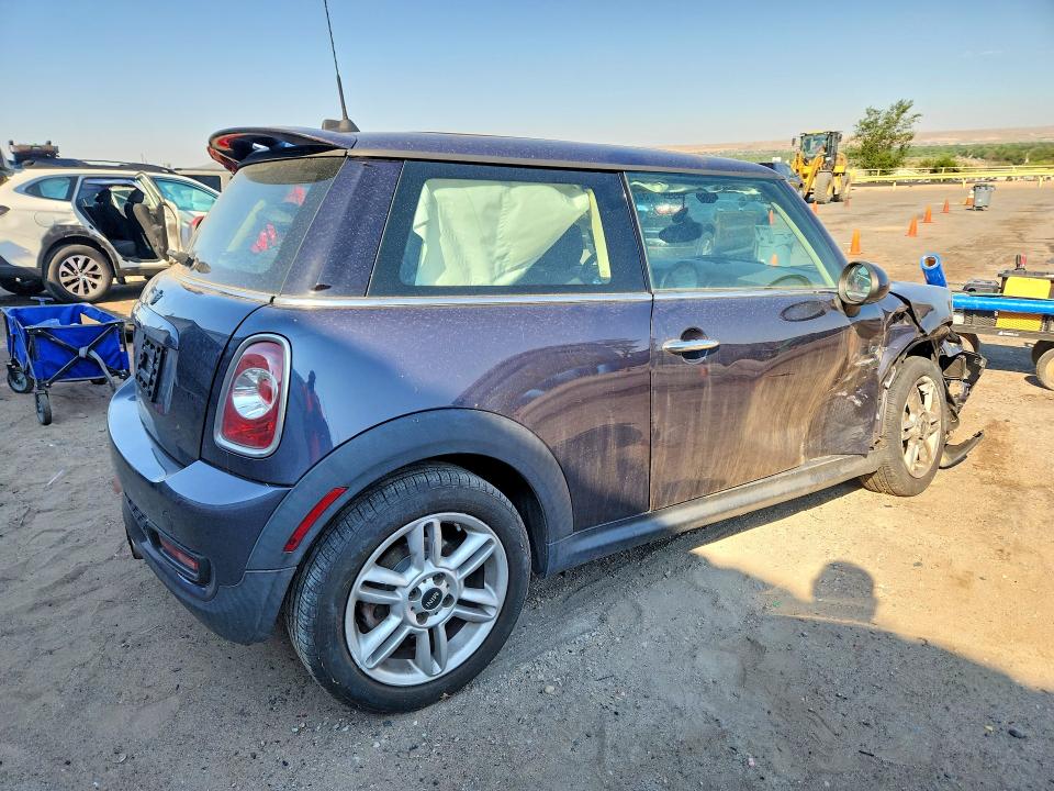 2013 Mini Cooper VIN WMWSV3C54DT396745 COPART salvage auction — FRONT END, Nm - Cert Of Title-Salvage, sold $375 on 2026-08-10 (photo 3)