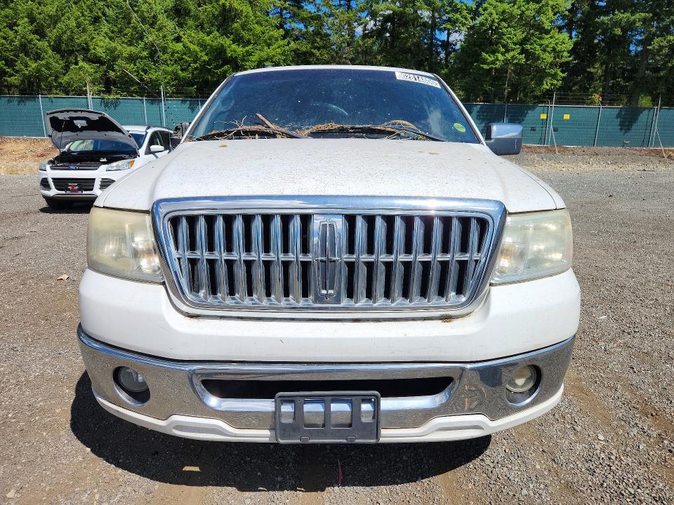 2007 Lincoln Mark lt VIN 5LTPW16557FJ01772 COPART salvage auction — REAR END, WA - VEHICLE CERT OF OWNERSHIP-TITL, sold $100 on 2026-09-01 (photo 5)