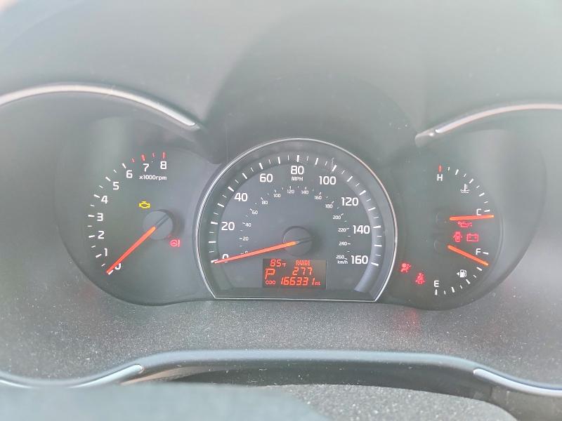 2014 Kia Sorento VIN 5XYKT3A66EG475738 COPART salvage auction — MINOR DENT/SCRATCHES, Tx - Certificate Of Title (P), sold $900 on 2026-07-18 (photo 9)