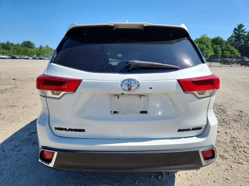 2018 Toyota Highlander VIN 5TDDZRFH0JS827567 COPART salvage auction — FRONT END, Ma - Cert Of Title-Salvage, sold $500 on 2026-07-27 (photo 6)