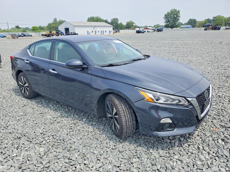 2020 Nissan Altima VIN 1N4BL4DW7LC234733 COPART salvage auction — HAIL, Oh - Cert Of Title-Salvage, sold $7,100 on 2026-08-20 (photo 4)