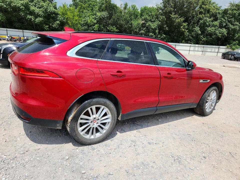 2017 Jaguar F-pace VIN SADCK2BN2HA087941 COPART salvage auction — NORMAL WEAR, Ok - Certificate Of Title, sold $2,550 on 2026-07-28 (photo 3)