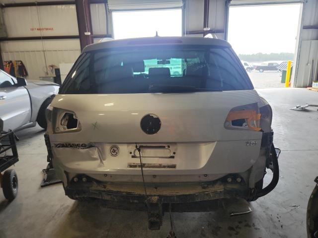2011 Volkswagen Touareg VIN WVGFK9BP0BD002003 COPART salvage auction — FRONT END, FL - CERT OF TITLE SLVG REBUILDABLE, sold $1,900 on 2026-07-14 (photo 6)