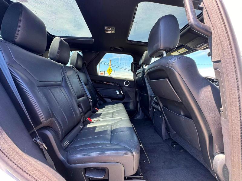 2020 Land rover Discovery VIN SALRG2RV7L2424760 COPART salvage auction — NORMAL WEAR, In - Certificate Of Title (P), sold $10,900 on 2026-07-27 (photo 6)