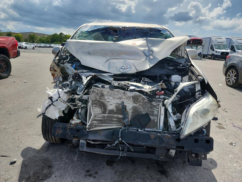 2015 Toyota VIN 5TDYK3DC9FS662099 COPART salvage auction — FRONT END, In - Certificate Of Title, sold $3,200 on 2026-07-30 (photo 5)