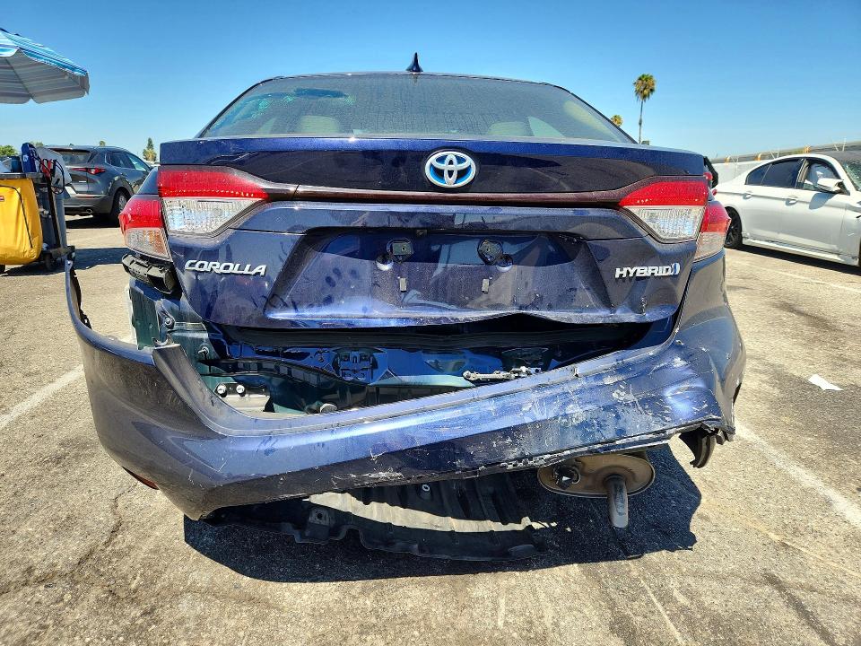 2022 Toyota Corolla VIN JTDEAMDE2NJ041523 COPART salvage auction — REAR END, CA - SALVAGE CERTIFICATE, sold $60 on 2026-07-21 (photo 6)