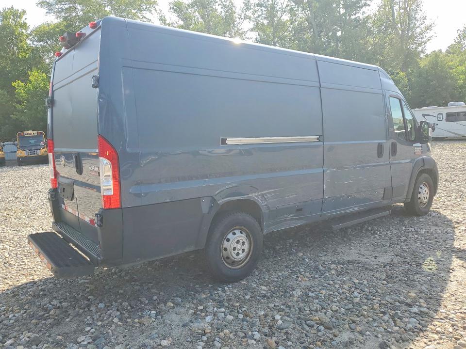 2020 Ram VIN 3C6URVJG8LE140591 COPART salvage auction — SIDE, Salvage Title, sold $125 on 2026-08-19 (photo 3)