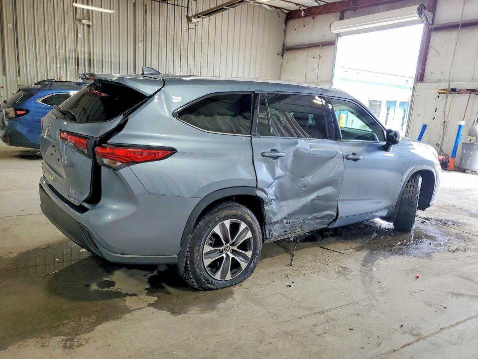 2022 Toyota Highlander VIN 5TDGZRBH4NS225280 COPART salvage auction — SIDE, Ny - Mv-907A Salvage Certificate, sold $13,000 on 2026-07-27 (photo 3)