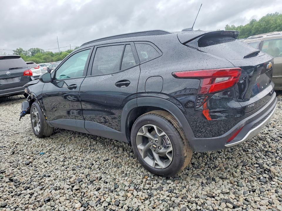 2025 Chevrolet Trax VIN KL77LHEP8SC238171 COPART salvage auction — FRONT END, FL - CERTIFICATE OF DESTRUCTION, sold $8,200 on 2026-07-29 (photo 2)