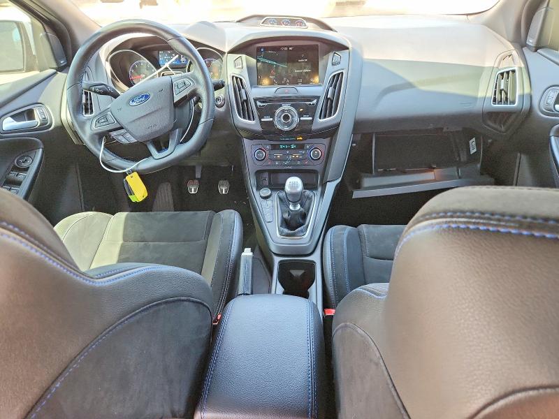 2017 Ford Focus VIN WF0DP3TH0H4125064 COPART salvage auction — SIDE, Salvage Title, sold $10,400 on 2026-09-08 (photo 8)