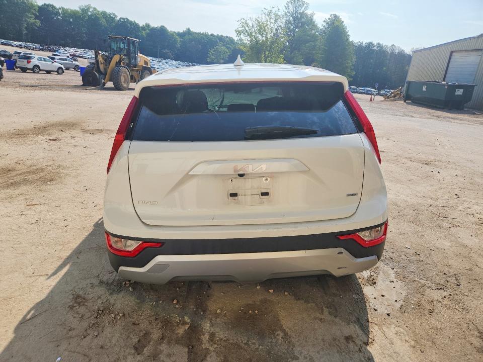 2026 Kia Niro VIN KNDCP3LE6T5326605 COPART salvage auction — SIDE, NC - CERTIFICATE OF TITLE, sold $4,750 on 2026-07-20 (photo 6)
