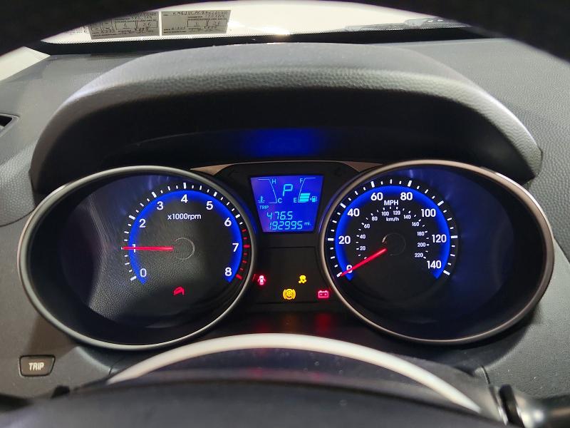 2011 Hyundai Tucson VIN KM8JUCAC8BU205401 COPART salvage auction — FRONT END, Pa - Cert Of Title, sold $950 on 2026-07-24 (photo 9)