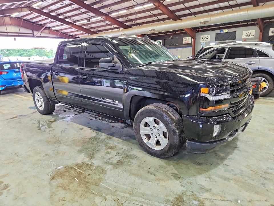 2018 Chevrolet Silverado 1500 VIN 3GCUKRECXJG640779 COPART salvage auction — MINOR DENT/SCRATCHES, MI - CERTIFICATE OF TITLE (P), sold $7,800 on 2026-08-24 (photo 4)