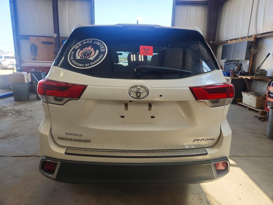 2018 Toyota Highlander VIN 5TDJZRFH9JS850137 COPART salvage auction — FRONT END, AB - BOS - SALVAGE, sold $5,200 on 2026-07-30 (photo 6)