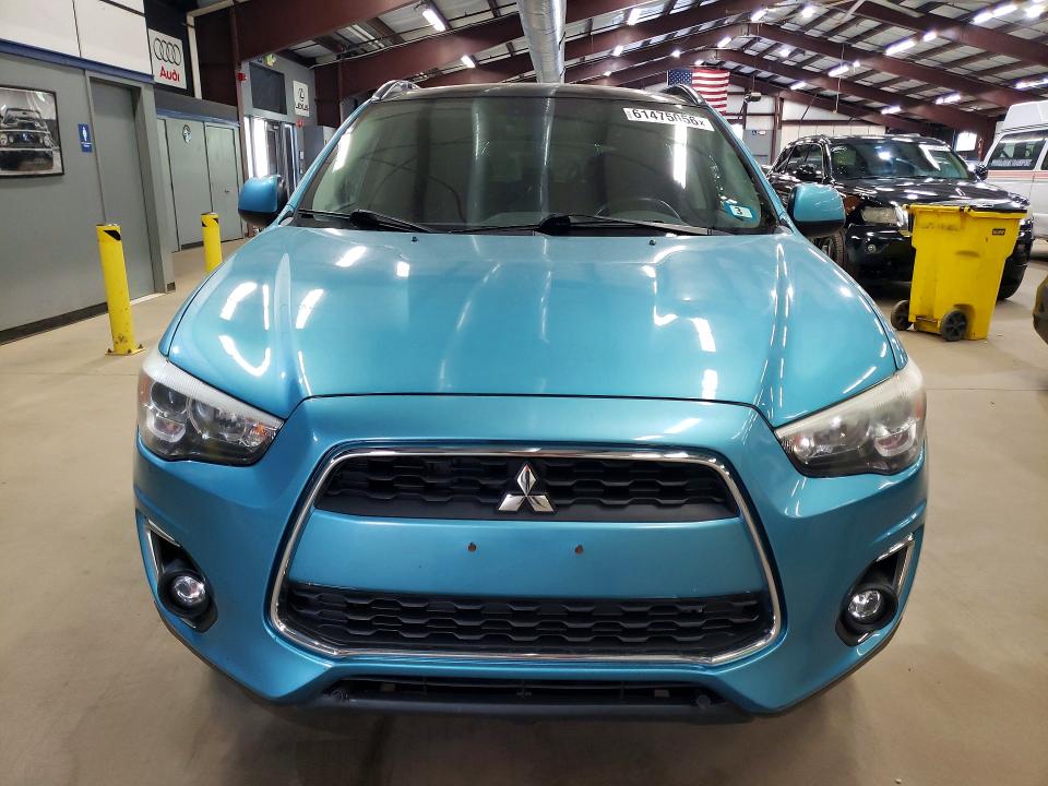 2014 Mitsubishi Outlander sport VIN 4A4AR4AU2EE019638 COPART salvage auction — MINOR DENT/SCRATCHES, NH - CERTIFICATE OF TITLE, sold $1,950 on 2026-07-22 (photo 5)