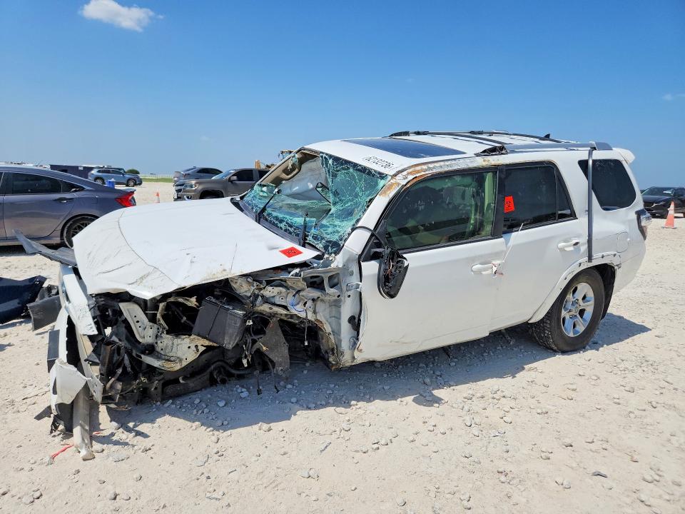 2015 Toyota 4runner VIN JTEBU5JR6F5275631 COPART salvage auction — ROLLOVER, TX - SALVAGE VEHICLE TITLE (P), sold $2,100 on 2026-07-30 (photo 1)