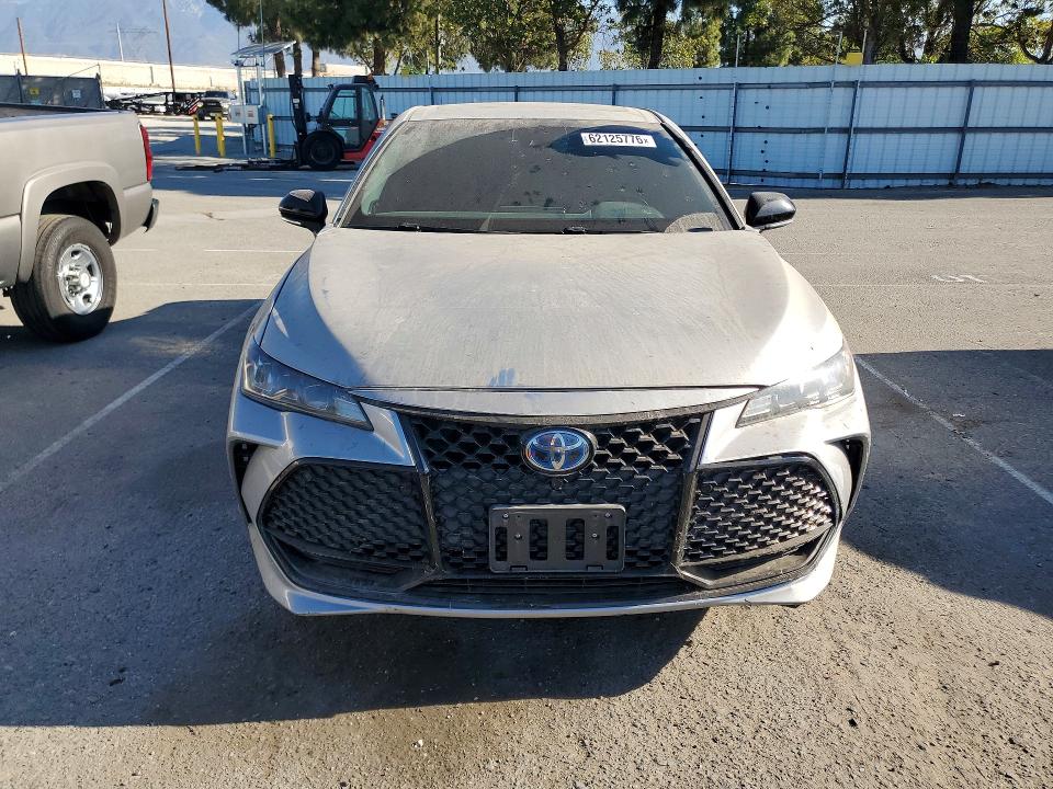 2022 Toyota Avalon VIN 4T1EA1ABXNU015366 COPART salvage auction — REAR END, Ca - Dis/Dlr/Exp Clean W/Salv Hist, sold $10,500 on 2026-08-04 (photo 5)