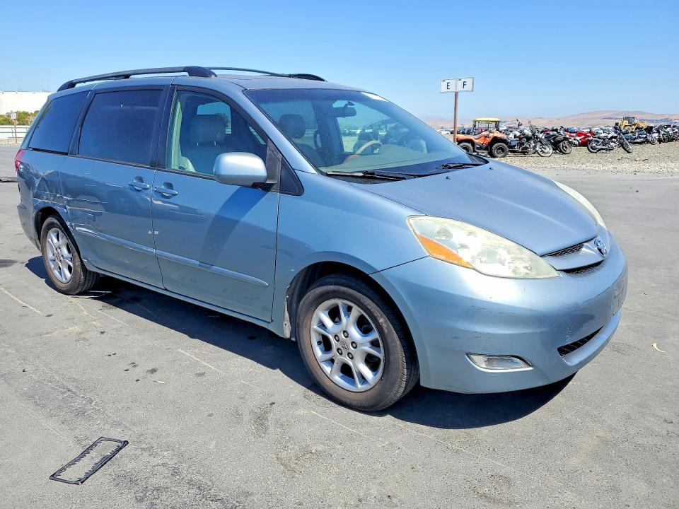 2006 Toyota Sienna VIN 5TDZA22C36S482315 COPART salvage auction — SIDE, CA - SALVAGE CERTIFICATE, sold $900 on 2026-07-15 (photo 4)
