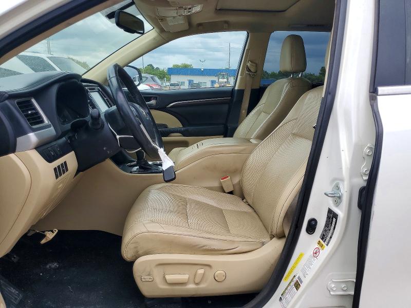 2015 Toyota Highlander VIN 5TDYKRFH8FS064923 COPART salvage auction — FRONT END, Tx - Certificate Of Title (P), sold $8,500 on 2026-07-28 (photo 7)