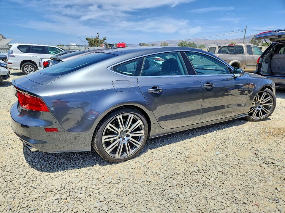 2013 Audi A7 VIN WAU2GAFC6DN128728 COPART salvage auction — MINOR DENT/SCRATCHES, Ca - Dis/Dlr/Exp Only Clean Title, sold $6,500 on 2026-07-14 (photo 3)