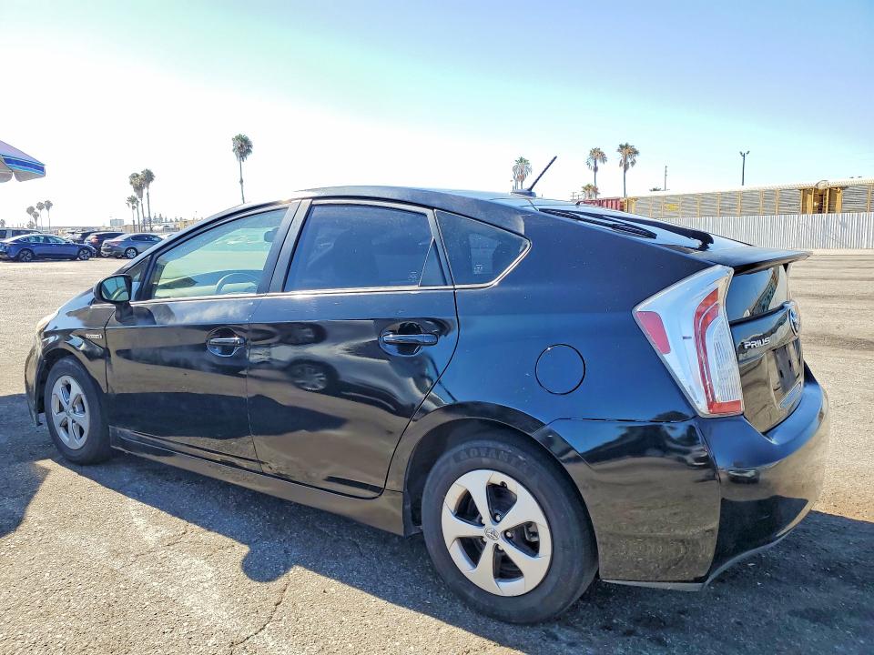 2013 Toyota Prius VIN JTDKN3DU4D1715081 COPART salvage auction — MINOR DENT/SCRATCHES, CA - CERT OF TITLE-SALVAGED, sold $1,250 on 2026-07-31 (photo 2)
