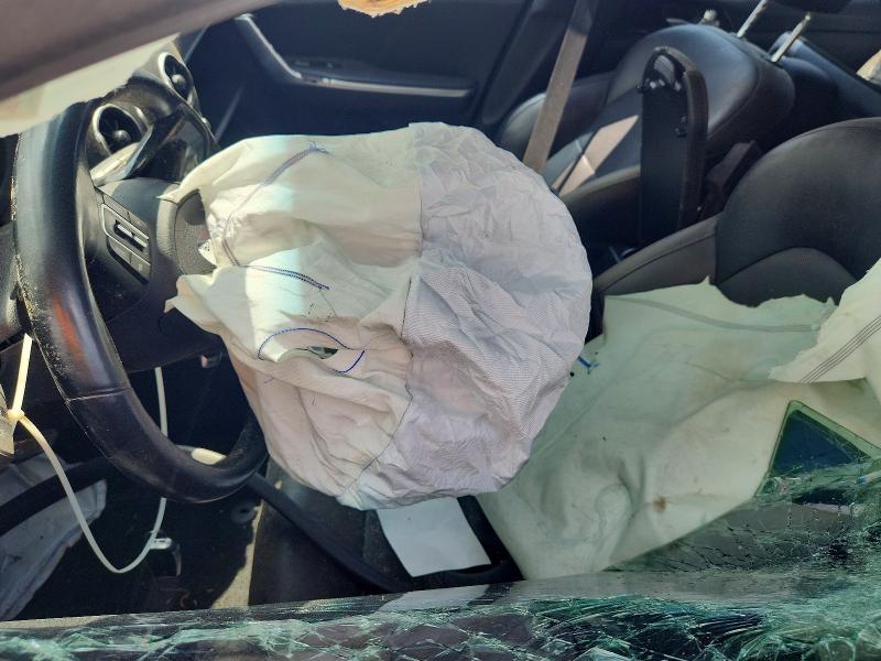 2019 Kia Stinger VIN KNAE15LA2K6063991 COPART salvage auction — ALL OVER, GA - CERTIFICATE OF TITLE, sold $250 on 2026-07-22 (photo 7)