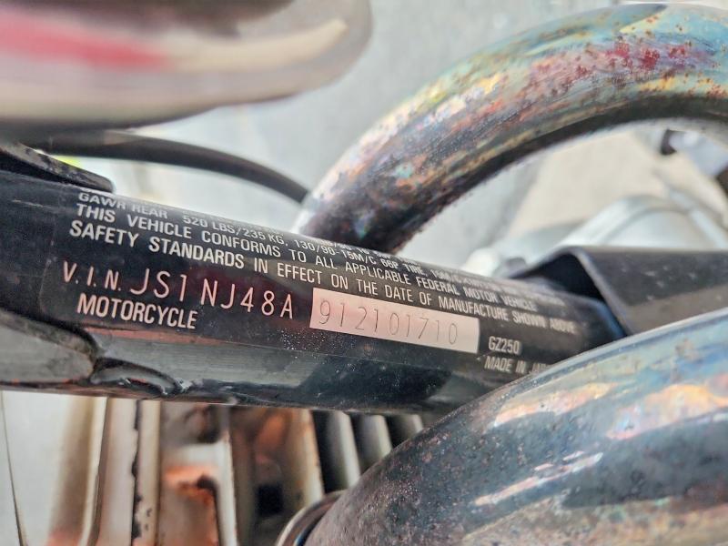 2001 Suzuki Gz250 VIN JS1NJ48A912101710 COPART salvage auction — MINOR DENT/SCRATCHES, MA - CERTIFICATE OF TITLE (P), sold $1,550 on 2026-07-23 (photo 9)