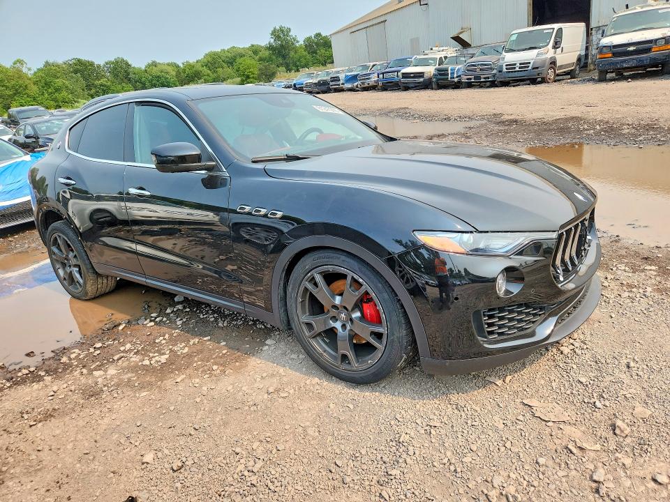 2018 Maserati Levante VIN ZN661XUA4JX277499 COPART salvage auction — SIDE, Pa - Certificate Of Salvage, sold $6,100 on 2026-08-10 (photo 4)