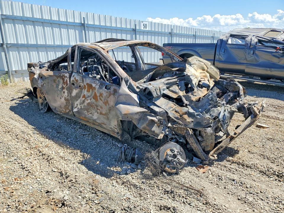 2014 Subaru Xv VIN JF2GPAKC5E8342867 COPART salvage auction — BURN, Ca - Non-Repairable Vehicle Cert, sold $50 on 2026-07-17 (photo 4)