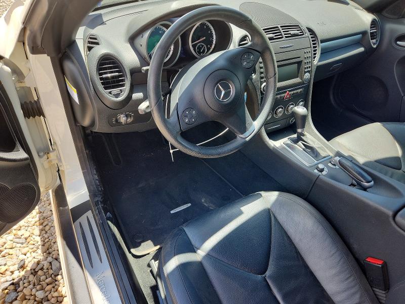 2009 Mercedes-benz Slk-class VIN WDBWK58F49F190808 COPART salvage auction — SIDE, TX - SALVAGE VEHICLE TITLE, sold $2,800 on 2026-08-18 (photo 8)