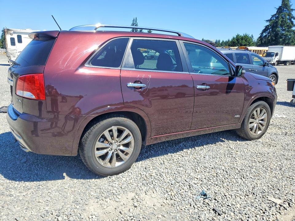 2013 Kia Sorento VIN 5XYKWDA24DG359432 COPART salvage auction — ALL OVER, WA - BILL OF SALE, sold $1,700 on 2026-07-31 (photo 3)