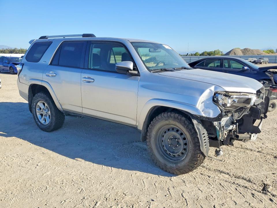 2019 Toyota 4runner VIN JTEBU5JR7K5678379 COPART salvage auction — FRONT END, Ca - Salvage Certificate, sold $6,600 on 2026-07-24 (photo 4)
