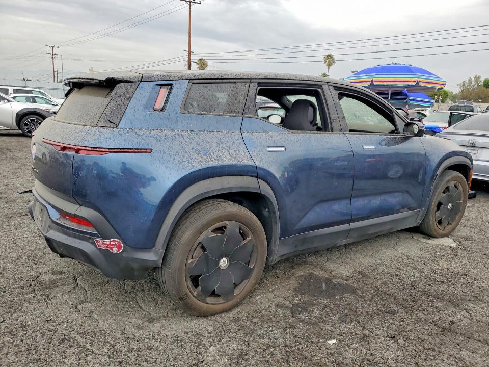 2023 Fisker Ocean VIN VCF1UBU27PG006914 COPART salvage auction — MINOR DENT/SCRATCHES, IN - DIS/DLR/EXP ONLY CLEAN TITLE (P), sold $7,500 on 2026-07-27 (photo 3)