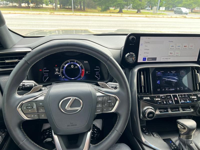 2023 Lexus Lx VIN JTJAB7CX1P4024534 COPART salvage auction — MINOR DENT/SCRATCHES, Tx - Certificate Of Title (P), sold $81,000 on 2026-07-24 (photo 7)