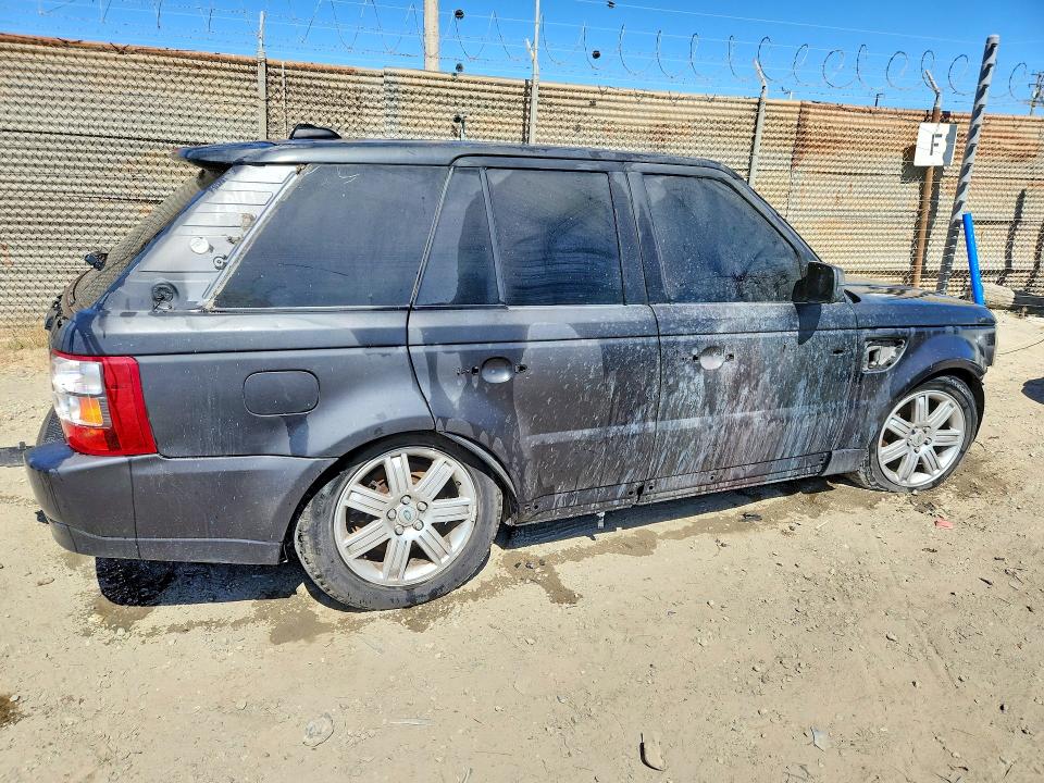 2007 Land rover Range rover sport VIN SALSF25417A103746 COPART salvage auction — VANDALISM, Ca - Dis/Dlr/Exp Lien Papers-Salv (P), sold $200 on 2026-07-27 (photo 3)
