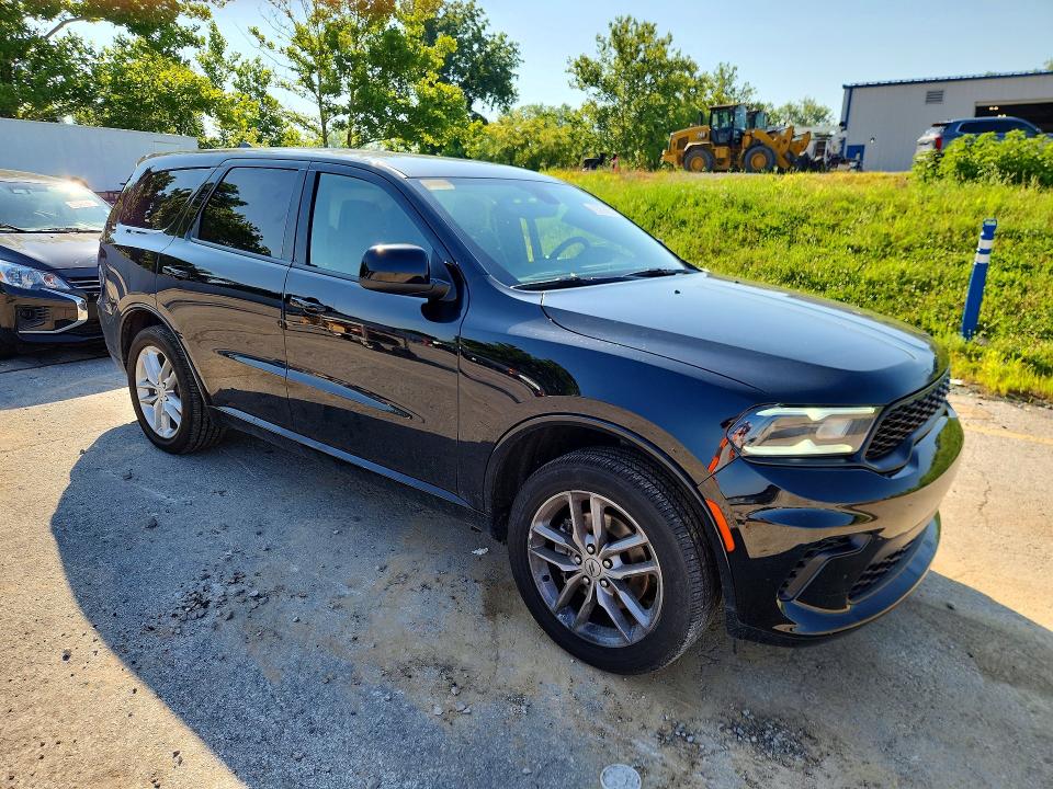 2026 Dodge Durango VIN 1C4RDJDG3TC225895 COPART salvage auction — SIDE, In - Certificate Of Title, sold $19,100 on 2026-07-27 (photo 4)