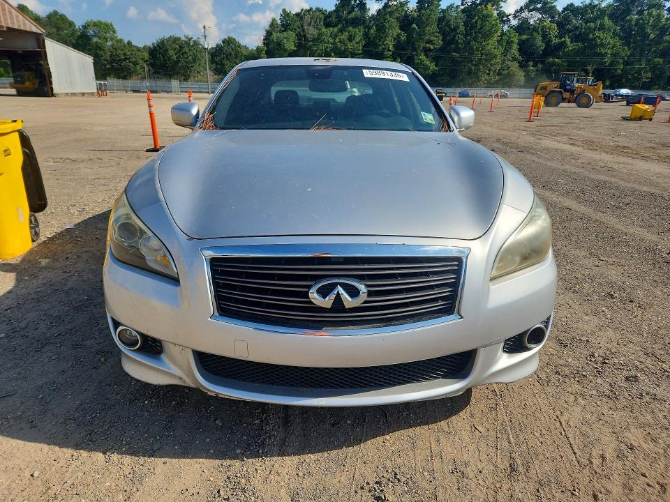 2014 Infiniti Q70 VIN JN1BY1AP4EM260553 COPART salvage auction — MINOR DENT/SCRATCHES, La - Certificate Of Title, sold $2,050 on 2026-07-31 (photo 5)