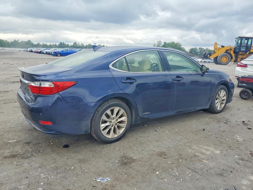 2015 Lexus ES VIN JTHBW1GGXF2095677 COPART salvage auction — REAR END, Va - Cert Of Title - Salvage, sold $5,400 on 2026-07-22 (photo 3)
