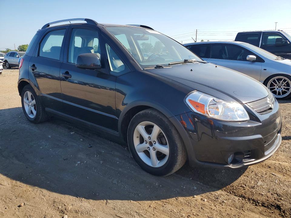 2009 Suzuki Sx4 VIN JS2YB417895100854 COPART salvage auction — SIDE, IA - CERT OF TITLE-SALVAGE TITLE, sold $525 on 2026-09-04 (photo 4)