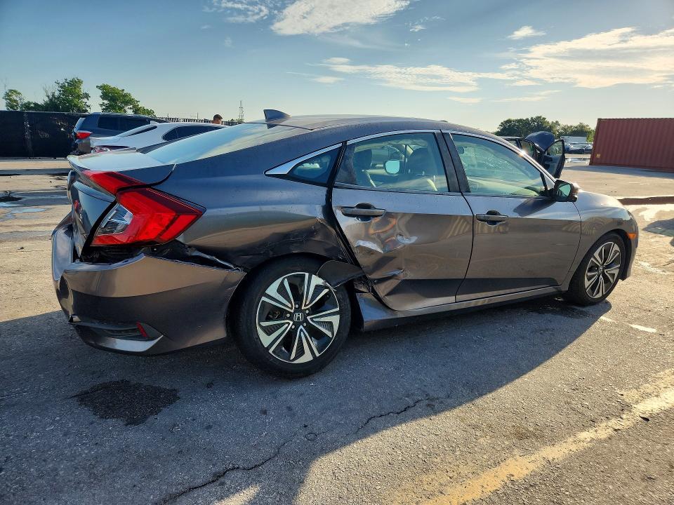 2018 Honda Civic VIN JHMFC1F31JX024260 COPART salvage auction — REAR END, Fl - Cert Of Title Slvg Rebuildable, sold $25 on 2026-07-28 (photo 3)