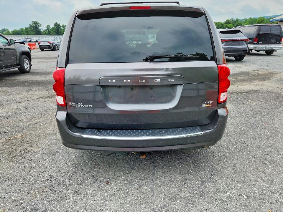 2017 Dodge Caravan VIN 2C4RDGEGXHR681330 COPART salvage auction — MINOR DENT/SCRATCHES, Pa - Cert Of Title W/Salvage Histor, sold $825 on 2026-07-18 (photo 6)