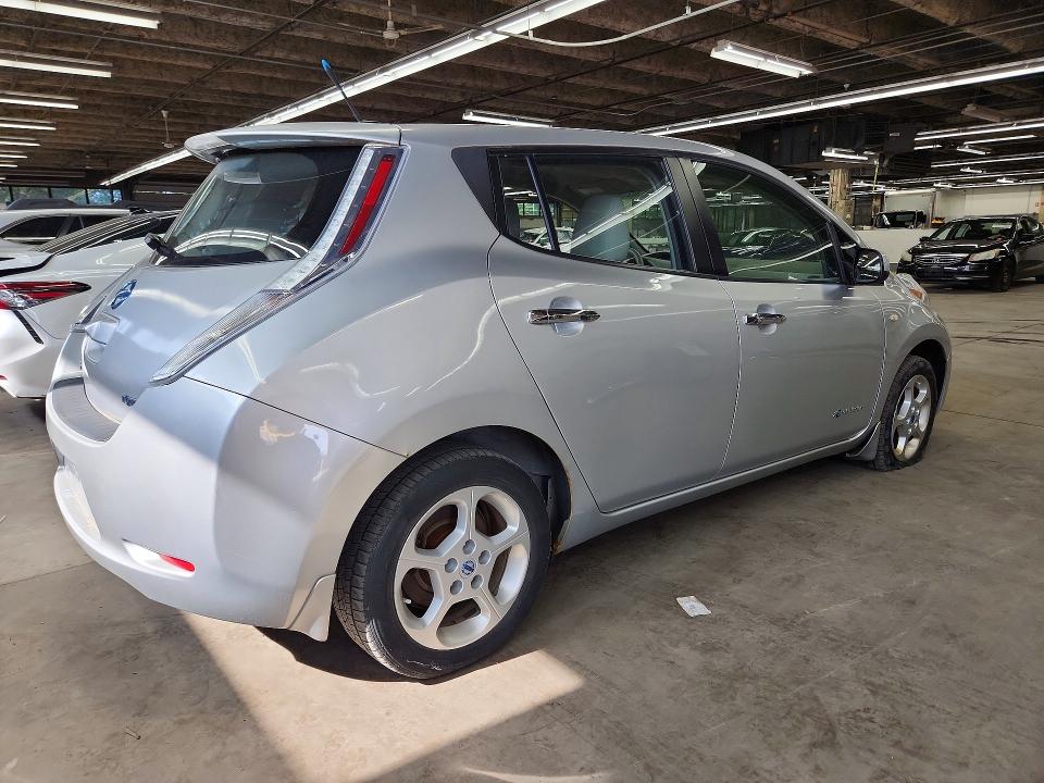 2012 Nissan VIN JN1AZ0CP4CT017005 COPART salvage auction — MECHANICAL, Il - Certificate Of Title (P), sold $275 on 2026-07-13 (photo 3)