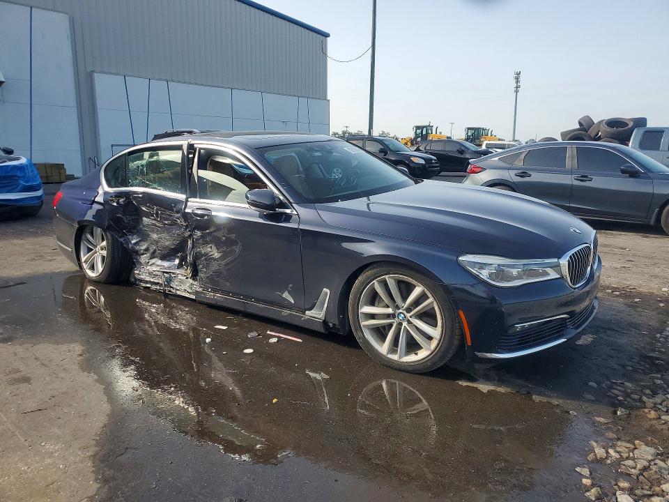 2017 BMW VIN WBA7F2C55HG422684 COPART salvage auction — SIDE, Salvage Title, sold $4,550 on 2026-07-20 (photo 4)