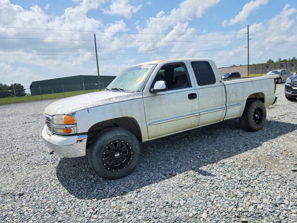 2001 Gmc SIERRA VIN 2GTEC19T711125003 COPART salvage auction — FRONT END, Ga - Certificate Of Title, sold $400 on 2026-08-18 (photo 1)