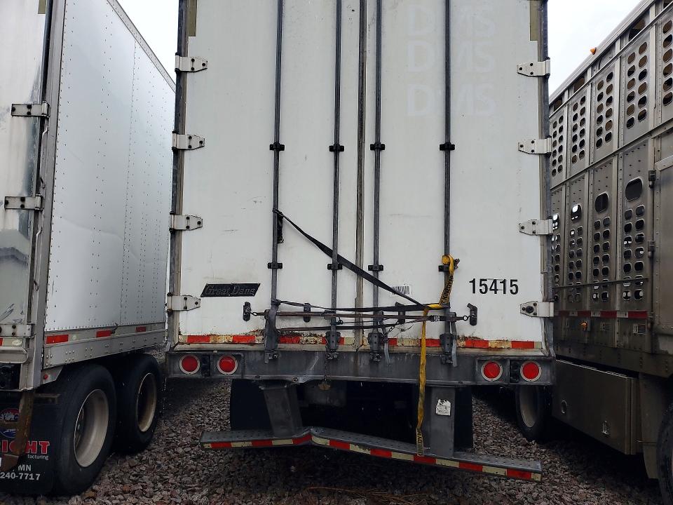 2012 Great dane trailers Dry box tr VIN 1GRAP062XCD442862 COPART salvage auction — REAR END, MN - CERT OF TITLE-SALVAGE, sold $1,050 on 2026-09-17 (photo 6)